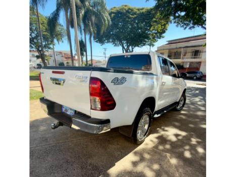 TOYOTA Hilux Caminhonete 2.8 16V SRV 4X4 DIESEL CABINE DUPLA AUTOM�TICO, Foto 2
