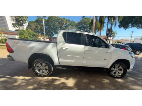 TOYOTA Hilux Caminhonete 2.8 16V SRV 4X4 DIESEL CABINE DUPLA AUTOM�TICO, Foto 4