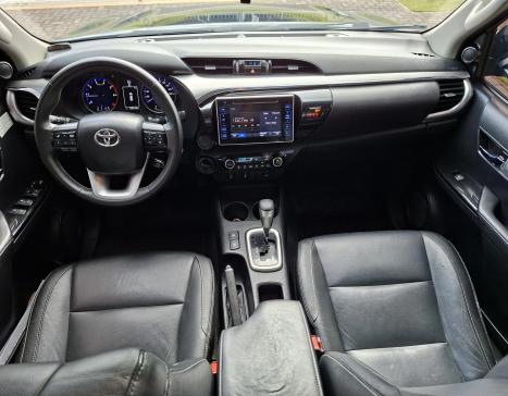 TOYOTA Hilux Caminhonete 2.8 16V SRV 4X4 DIESEL CABINE DUPLA AUTOM�TICO, Foto 10