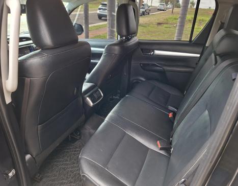 TOYOTA Hilux Caminhonete 2.8 16V SRV 4X4 DIESEL CABINE DUPLA AUTOM�TICO, Foto 14