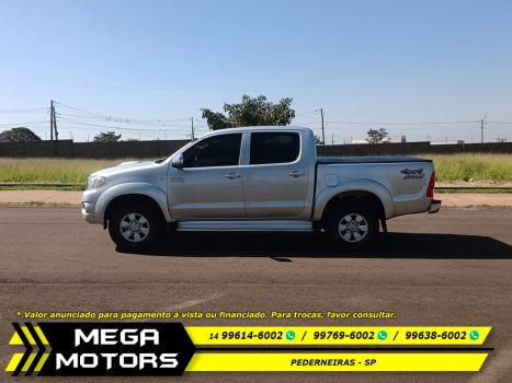 TOYOTA Hilux Caminhonete 3.0 4P 4X4 SRV TURBO DIESEL CABINE DUPLA AUTOM�TICO, Foto 4