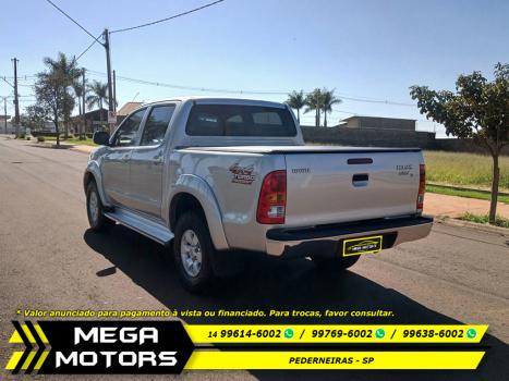 TOYOTA Hilux Caminhonete 3.0 4P 4X4 SRV TURBO DIESEL CABINE DUPLA AUTOM�TICO, Foto 5