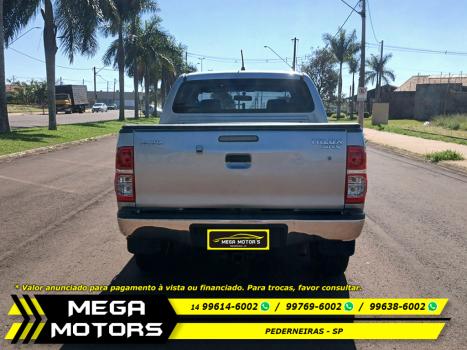 TOYOTA Hilux Caminhonete 3.0 4P 4X4 SRV TURBO DIESEL CABINE DUPLA AUTOM�TICO, Foto 6