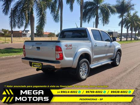 TOYOTA Hilux Caminhonete 3.0 4P 4X4 SRV TURBO DIESEL CABINE DUPLA AUTOM�TICO, Foto 7