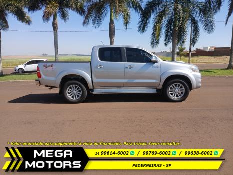 TOYOTA Hilux Caminhonete 3.0 4P 4X4 SRV TURBO DIESEL CABINE DUPLA AUTOM�TICO, Foto 8
