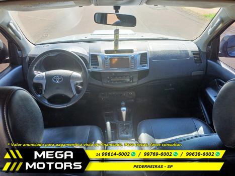 TOYOTA Hilux Caminhonete 3.0 4P 4X4 SRV TURBO DIESEL CABINE DUPLA AUTOM�TICO, Foto 11