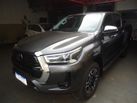 TOYOTA Hilux Caminhonete 2.8 16V SRX 4X4 DIESEL CABINE DUPLA AUTOM�TICO, Foto 1