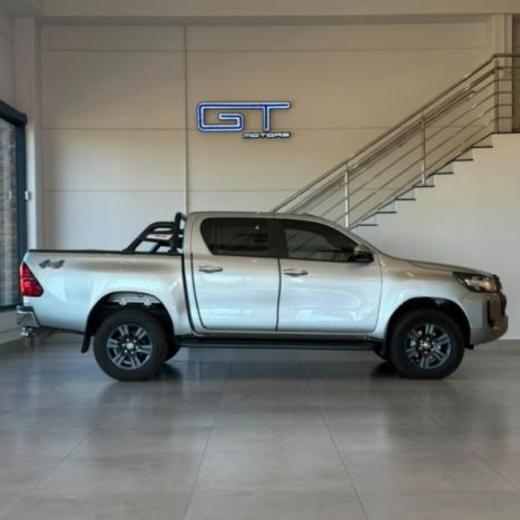 TOYOTA Hilux Caminhonete 2.8 16V 4P SR 4X4 DIESEL CABINE DUPLA AUTOM�TICO, Foto 3