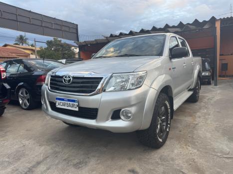 TOYOTA Hilux Caminhonete 2.7 16V 4P SR FLEX CABINE DUPLA AUTOM�TICO, Foto 1