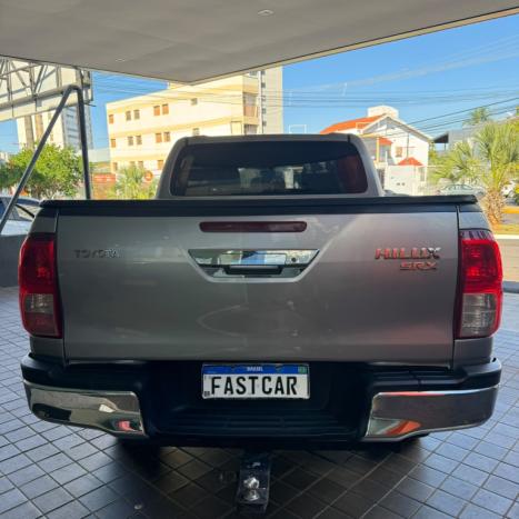 TOYOTA Hilux Caminhonete 2.8 16V SRX 4X4 DIESEL CABINE DUPLA AUTOM�TICO, Foto 8
