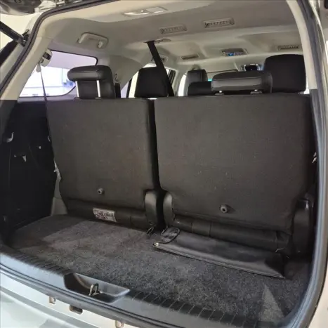 TOYOTA Hilux Caminhonete 2.8 16V SRX 4X4 TURBO DIESEL CABINE DUPLA AUTOM�TICO, Foto 20