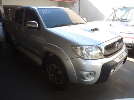 TOYOTA Hilux Caminhonete 3.0 16V 4P 4X4 SRV TURBO DIESEL CABINE DUPLA AUTOM�TICO, Foto 2