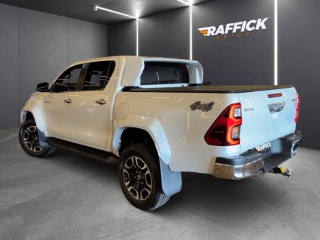 TOYOTA Hilux Caminhonete 2.8 16V SRX PLUS 4X4 TURBO DIESEL CABINE DUPLA AUTOM�TICO, Foto 3