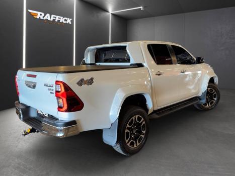 TOYOTA Hilux Caminhonete 2.8 16V SRX PLUS 4X4 TURBO DIESEL CABINE DUPLA AUTOM�TICO, Foto 4