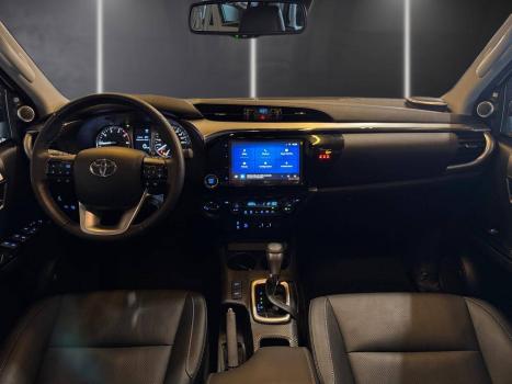 TOYOTA Hilux Caminhonete 2.8 16V SRX PLUS 4X4 TURBO DIESEL CABINE DUPLA AUTOM�TICO, Foto 10