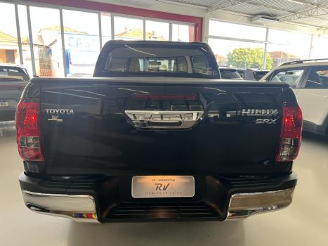 TOYOTA Hilux Caminhonete 2.8 16V SRX 4X4 DIESEL CABINE DUPLA AUTOM�TICO, Foto 4