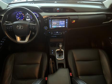 TOYOTA Hilux Caminhonete 2.8 16V SRX 4X4 DIESEL CABINE DUPLA AUTOM�TICO, Foto 6