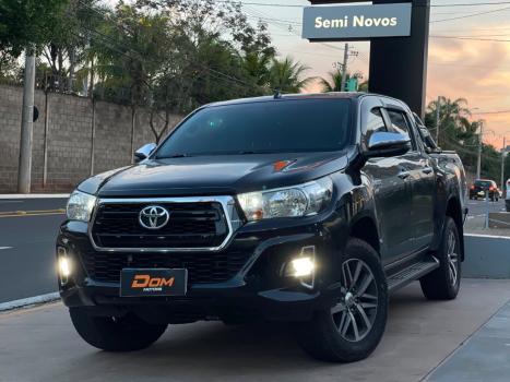 TOYOTA Hilux Caminhonete 2.7 16V 4P SRV FLEX 4X4  CABINE DUPLA AUTOM�TICO, Foto 1