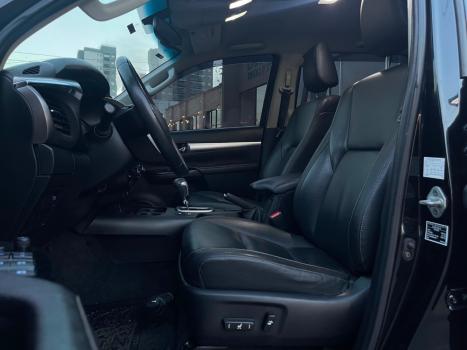 TOYOTA Hilux Caminhonete 2.7 16V 4P SRV FLEX 4X4  CABINE DUPLA AUTOM�TICO, Foto 11
