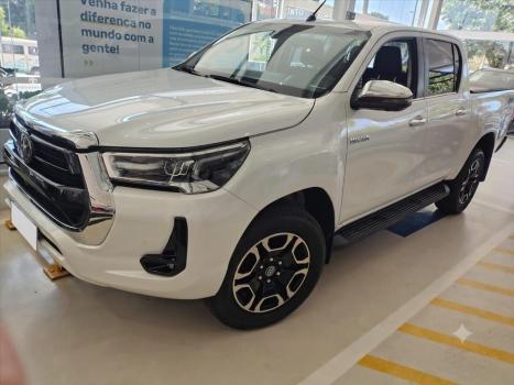 TOYOTA Hilux Caminhonete 2.8 16V SRX 4X4 TURBO DIESEL CABINE DUPLA AUTOM�TICO, Foto 2