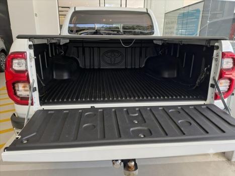 TOYOTA Hilux Caminhonete 2.8 16V SRX 4X4 TURBO DIESEL CABINE DUPLA AUTOM�TICO, Foto 5