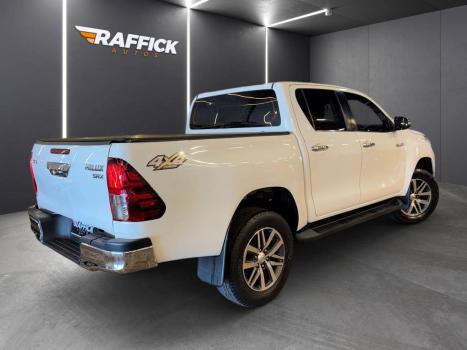 TOYOTA Hilux Caminhonete 2.8 16V 4P SRX DIESEL CABINE DUPLA, Foto 4