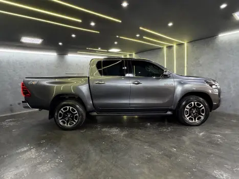 TOYOTA Hilux Caminhonete 2.8 16V 4P SRX DIESEL CABINE DUPLA, Foto 3