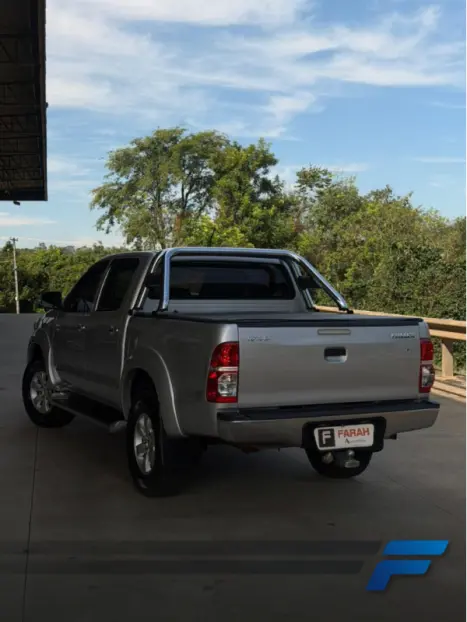 TOYOTA Hilux Caminhonete 2.7 16V 4P SR FLEX CABINE DUPLA AUTOM�TICO, Foto 6