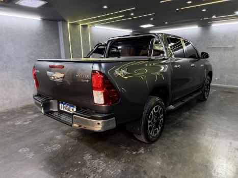 TOYOTA Hilux Caminhonete 2.8 16V SRV 4X4 DIESEL CABINE DUPLA AUTOM�TICO, Foto 7