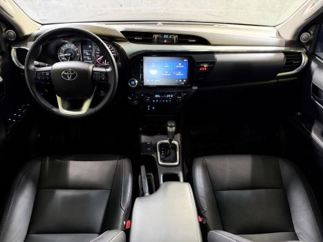 TOYOTA Hilux Caminhonete 2.8 16V SRV 4X4 DIESEL CABINE DUPLA AUTOM�TICO, Foto 9