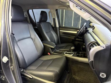 TOYOTA Hilux Caminhonete 2.8 16V SRV 4X4 DIESEL CABINE DUPLA AUTOM�TICO, Foto 11