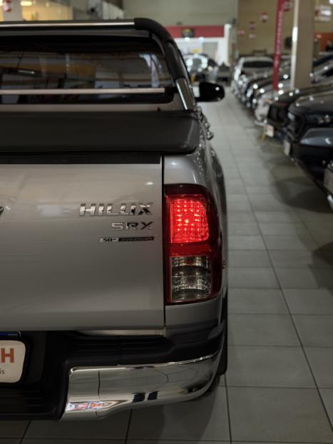 TOYOTA Hilux Caminhonete 2.8 16V SRX 50 ANOS 4X4 TURBO DIESEL CABINE DUPLA AUTOMÁTICO, Foto 5