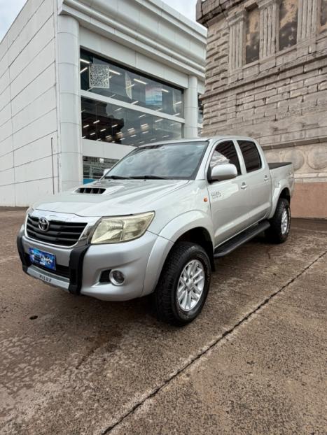 TOYOTA Hilux Caminhonete 3.0 4P 4X4 DIESEL CABINE DUPLA, Foto 1