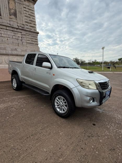 TOYOTA Hilux Caminhonete 3.0 4P 4X4 DIESEL CABINE DUPLA, Foto 2