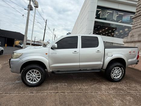 TOYOTA Hilux Caminhonete 3.0 4P 4X4 DIESEL CABINE DUPLA, Foto 3