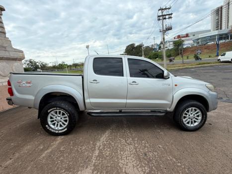 TOYOTA Hilux Caminhonete 3.0 4P 4X4 DIESEL CABINE DUPLA, Foto 4