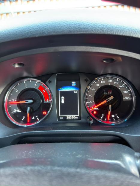 TOYOTA Hilux Caminhonete 2.8 16V GR SPORT 4X4 TURBO DIESEL CABINE DUPLA AUTOMÁTICO, Foto 16
