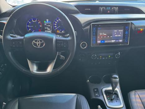 TOYOTA Hilux Caminhonete 2.8 4P SRX 4X4 TURBO DIESEL AUTOMÁTICO, Foto 13