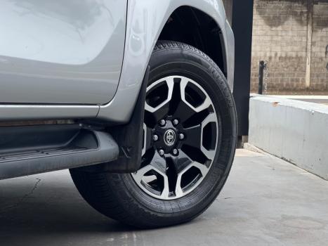 TOYOTA Hilux Caminhonete 2.8 16V 4P SRX DIESEL CABINE DUPLA, Foto 6