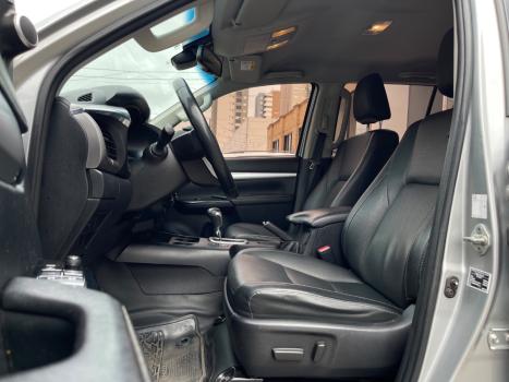 TOYOTA Hilux Caminhonete 2.8 16V 4P SRX DIESEL CABINE DUPLA, Foto 11