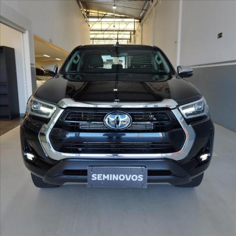 TOYOTA Hilux Caminhonete 2.8 16V SRX 4X4 TURBO DIESEL CABINE DUPLA AUTOMÁTICO, Foto 2