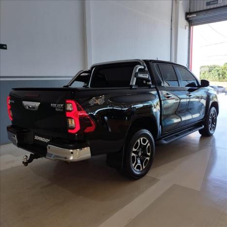 TOYOTA Hilux Caminhonete 2.8 16V SRX 4X4 TURBO DIESEL CABINE DUPLA AUTOMÁTICO, Foto 4