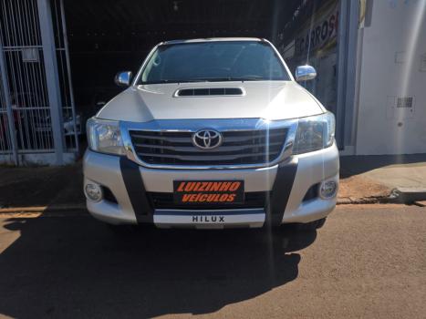 TOYOTA Hilux Caminhonete 3.0 16V 4P 4X4 SRV TURBO DIESEL CABINE DUPLA AUTOMÁTICO, Foto 3