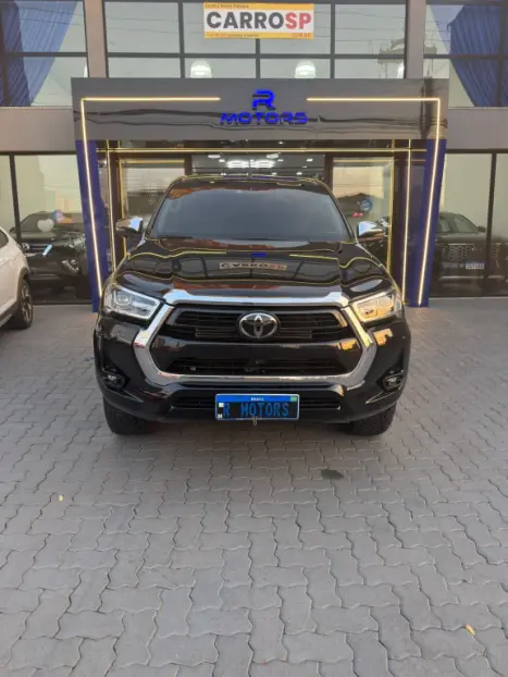 TOYOTA Hilux Caminhonete 2.8 16V SRX 4X4 TURBO DIESEL CABINE DUPLA AUTOMÁTICO, Foto 1