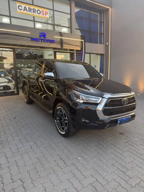 TOYOTA Hilux Caminhonete 2.8 16V SRX 4X4 TURBO DIESEL CABINE DUPLA AUTOMÁTICO, Foto 2