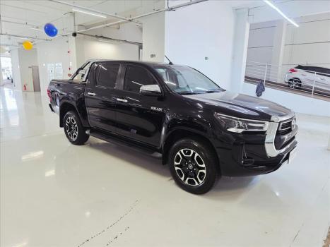 TOYOTA Hilux Caminhonete 2.8 16V SRV 4X4 DIESEL CABINE DUPLA AUTOMÁTICO, Foto 1