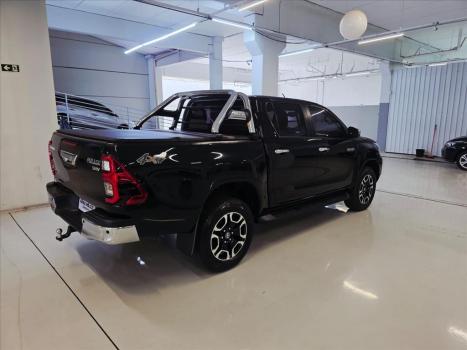 TOYOTA Hilux Caminhonete 2.8 16V SRV 4X4 DIESEL CABINE DUPLA AUTOMÁTICO, Foto 11