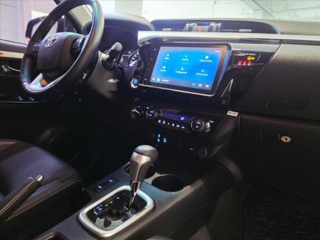 TOYOTA Hilux Caminhonete 2.8 16V SRV 4X4 DIESEL CABINE DUPLA AUTOMÁTICO, Foto 13