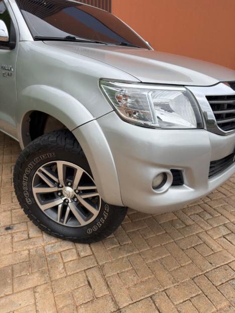 TOYOTA Hilux Caminhonete 2.7 16V 4P SRV CABINE DUPLA, Foto 3