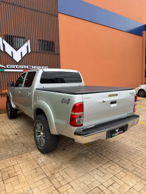TOYOTA Hilux Caminhonete 2.7 16V 4P SRV CABINE DUPLA, Foto 9